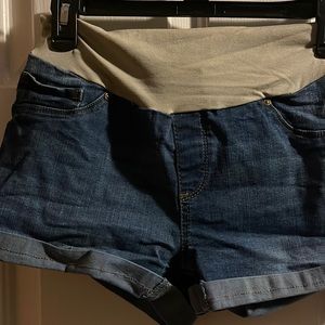XL maternity shorts